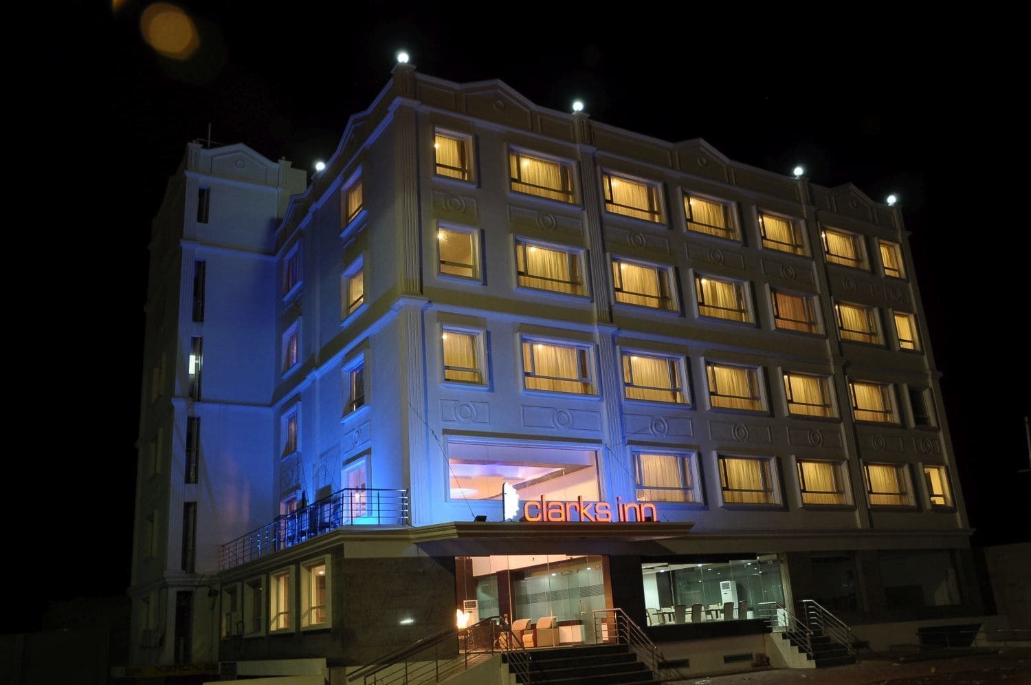 Grand Clarks Inn Badami Exteriér fotografie